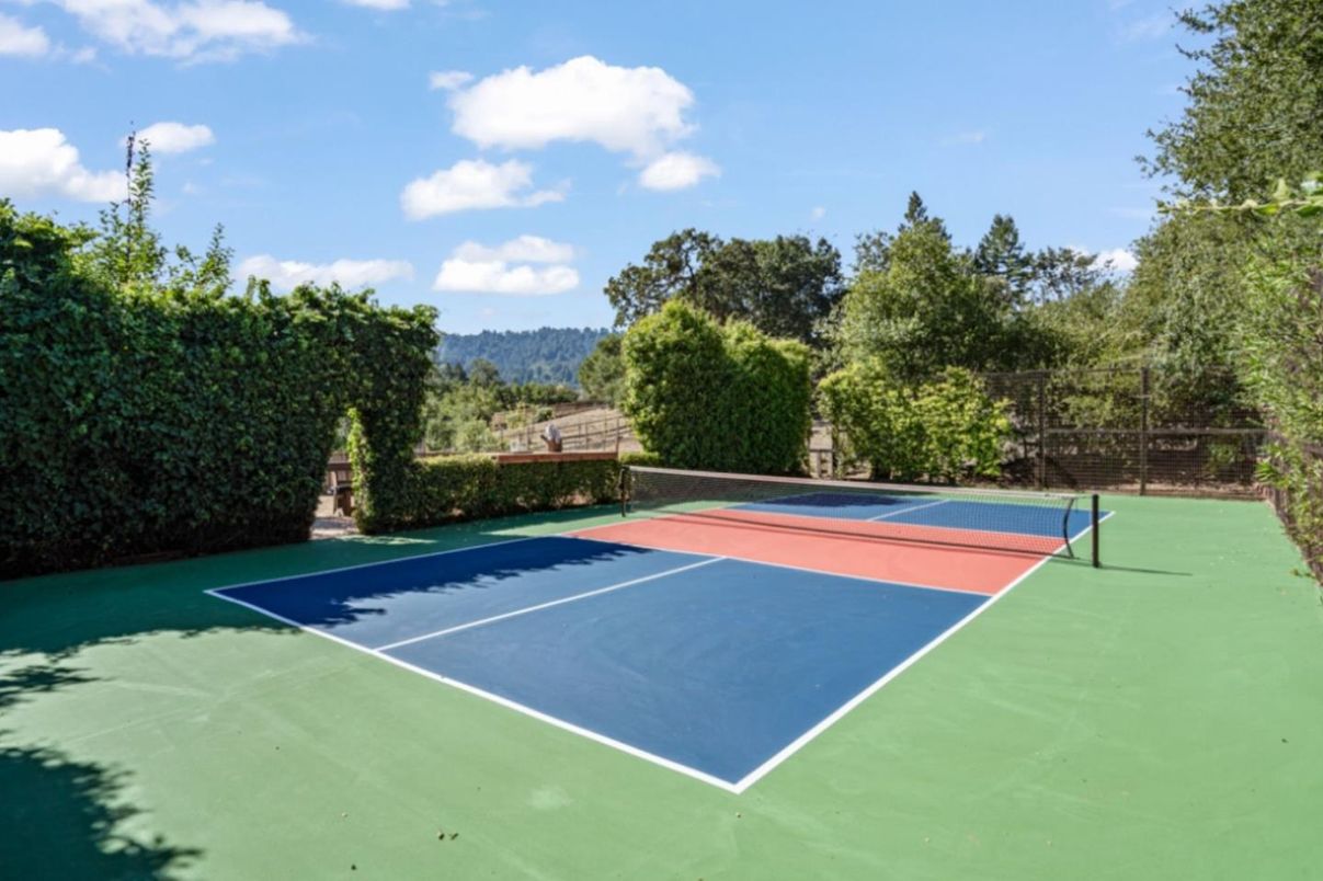 Exterior, Tennis Courts