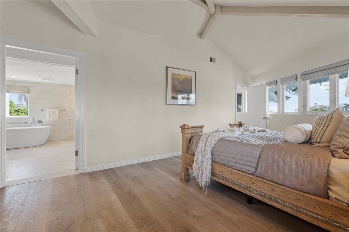 Bathroom, Bedroom, Free Standing Baths, Interior, Wood Texture Flooring