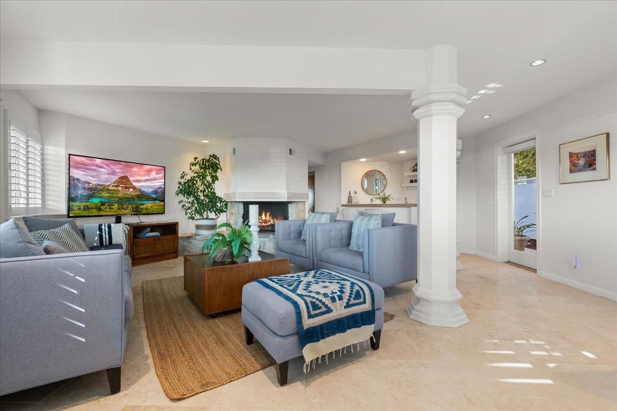 Fireplace, Interior, Living room, Recessed Lighting