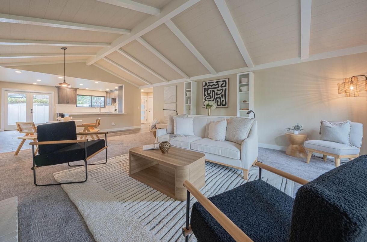 Dining room, Interior, Living room, Pendant Lights, Recessed Lighting