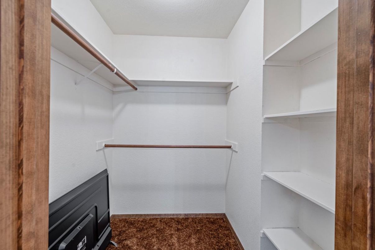 Interior, Walk-in Closets