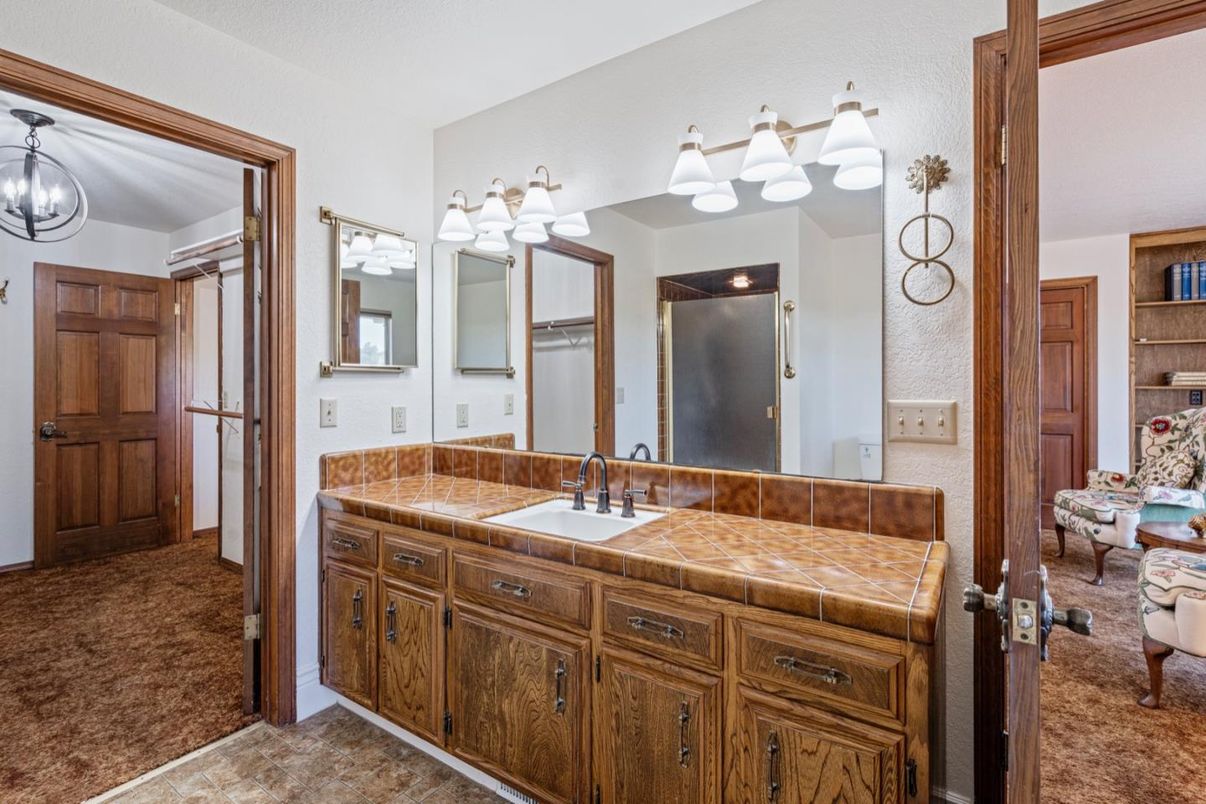 Bathroom, Dual Sink Vanities, Interior, Tile Countertops