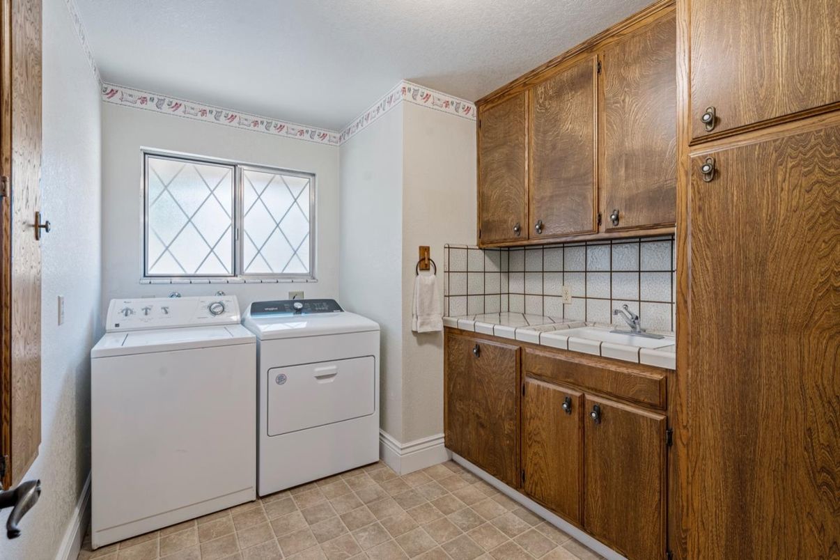 Interior, Washer