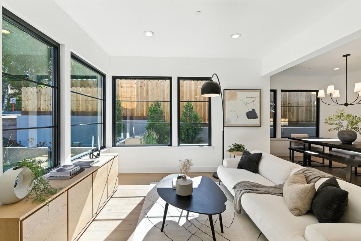 Dining room, Interior, Living room, Pendant Lights, Recessed Lighting, Wood Texture Flooring