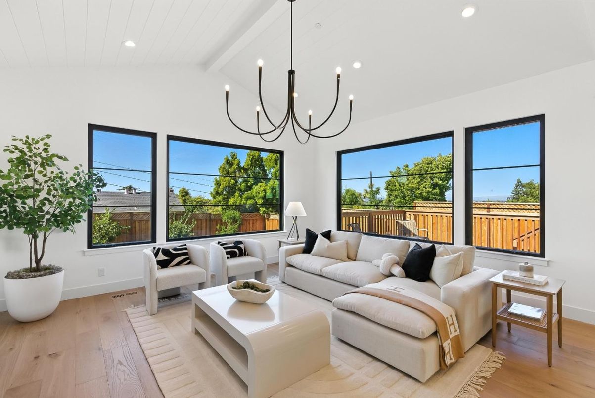 Chandelier, Interior, Living room, Recessed Lighting, Wood Texture Flooring