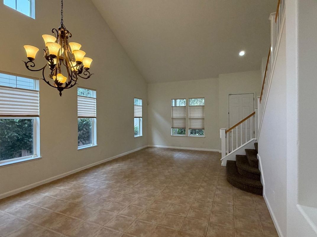Chandelier, Empty room, Interior, Recessed Lighting