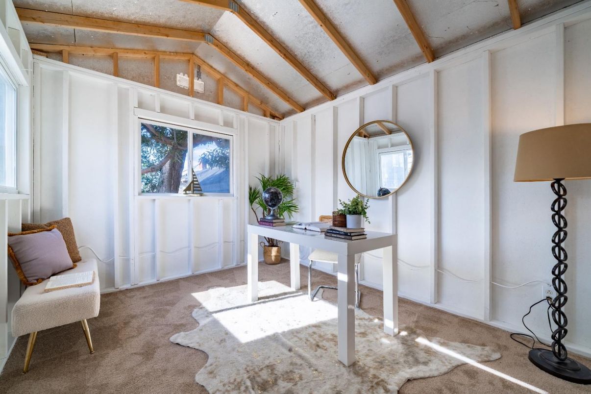 Home Office, Interior, Wooden Beams