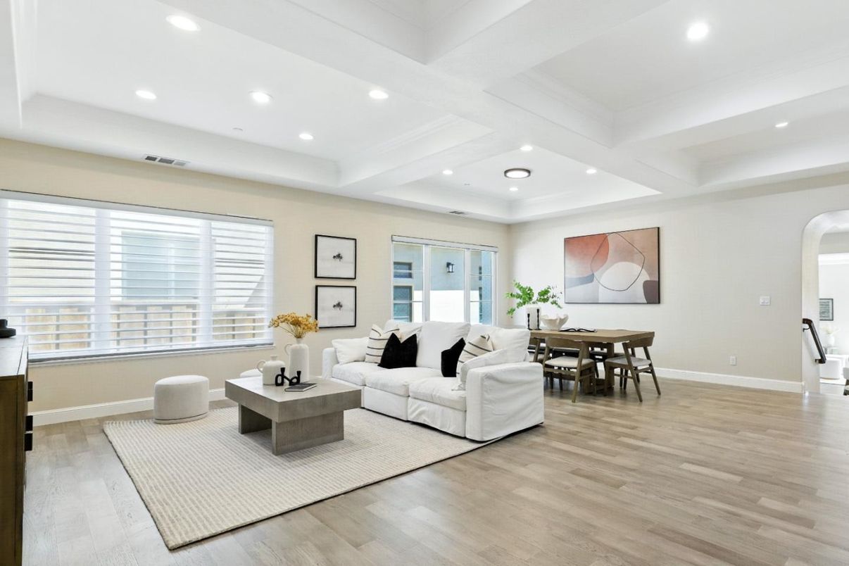 Dining room, Interior, Living room, Recessed Lighting, Wood Texture Flooring