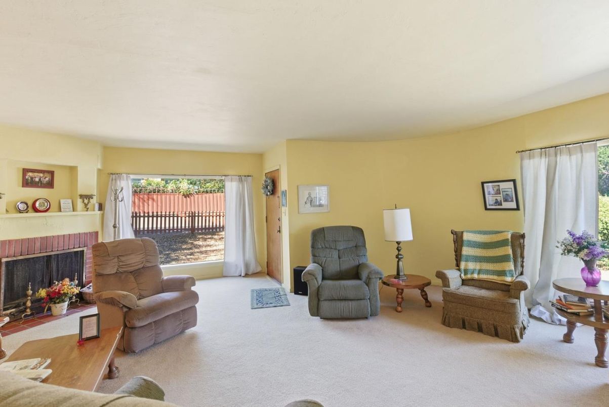 Fireplace, Interior, Living room