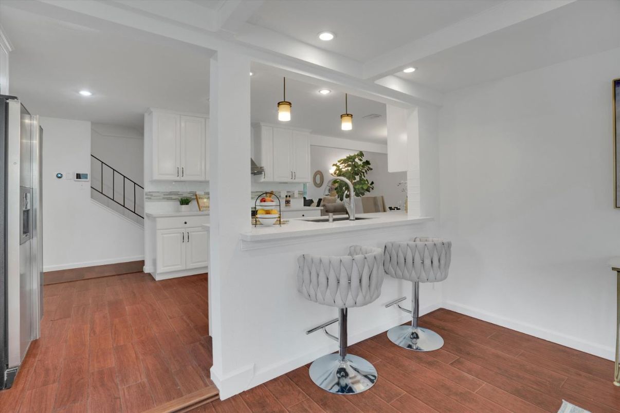 Interior, Kitchen, Pendant Lights, Recessed Lighting, Wood Texture Flooring