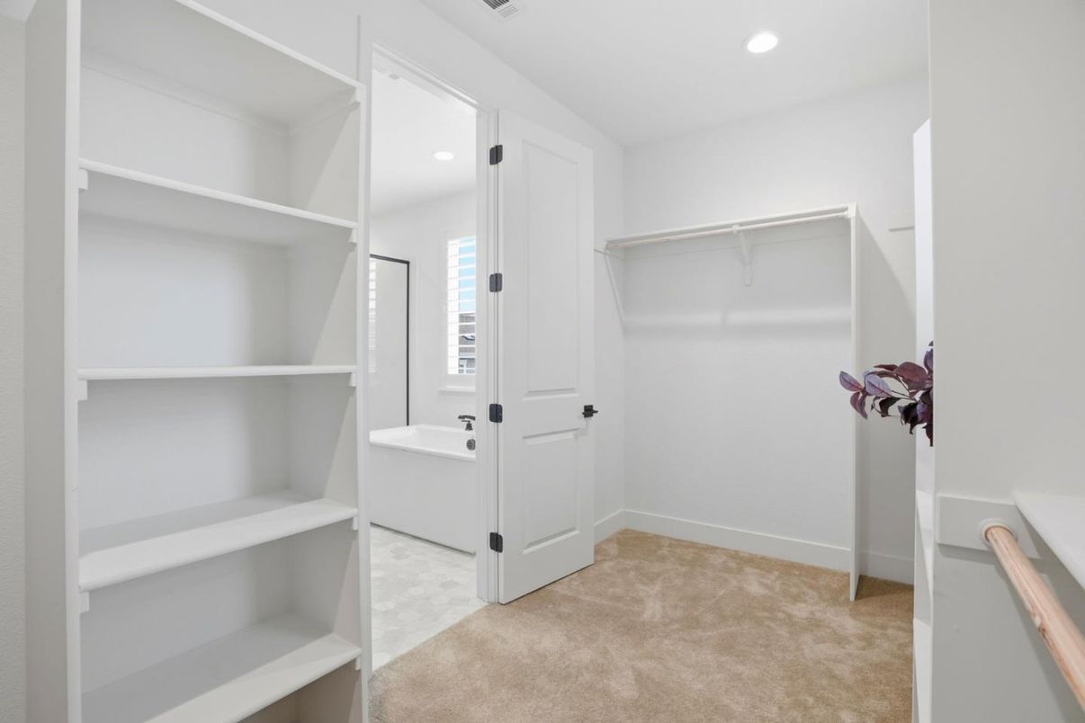 Bathroom, Interior, Recessed Lighting, Walk-in Closets