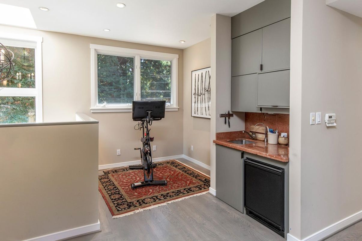 Fitness Equipment, Interior, Kitchen, Recessed Lighting, Wood Texture Flooring