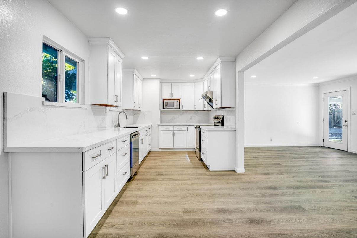 Interior, Kitchen, Recessed Lighting, Wood Texture Flooring