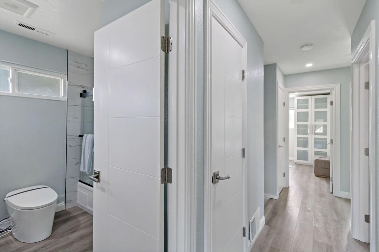 Bathroom, Interior, Recessed Lighting, Wood Texture Flooring