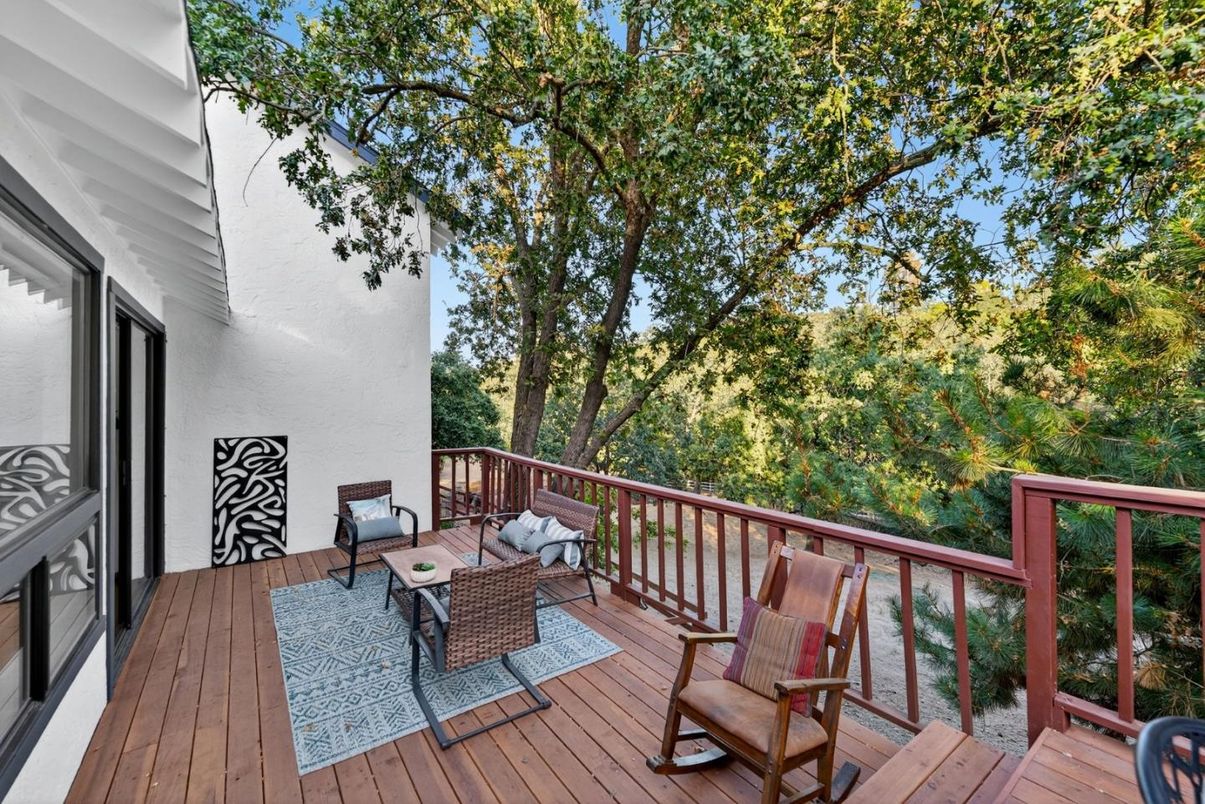 Exterior, Wood Texture Flooring