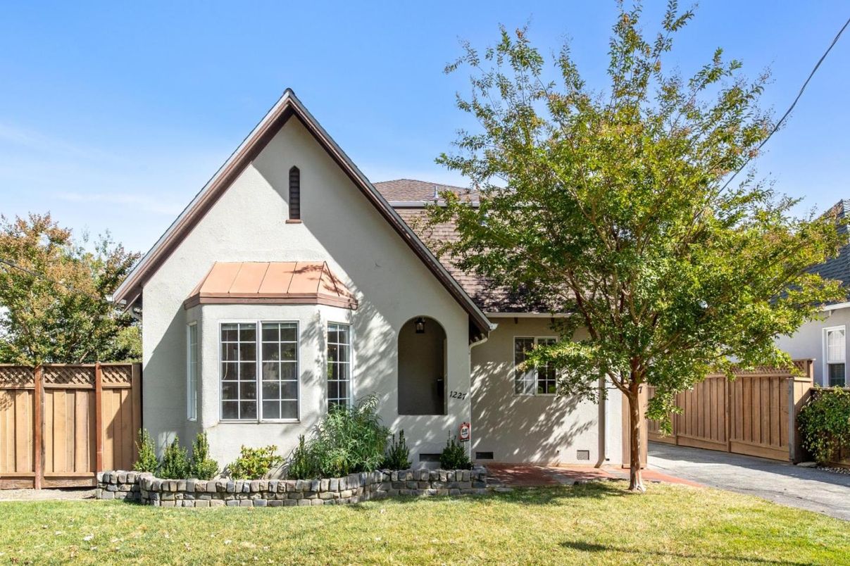 Backyard, Exterior, Facade, A Frame