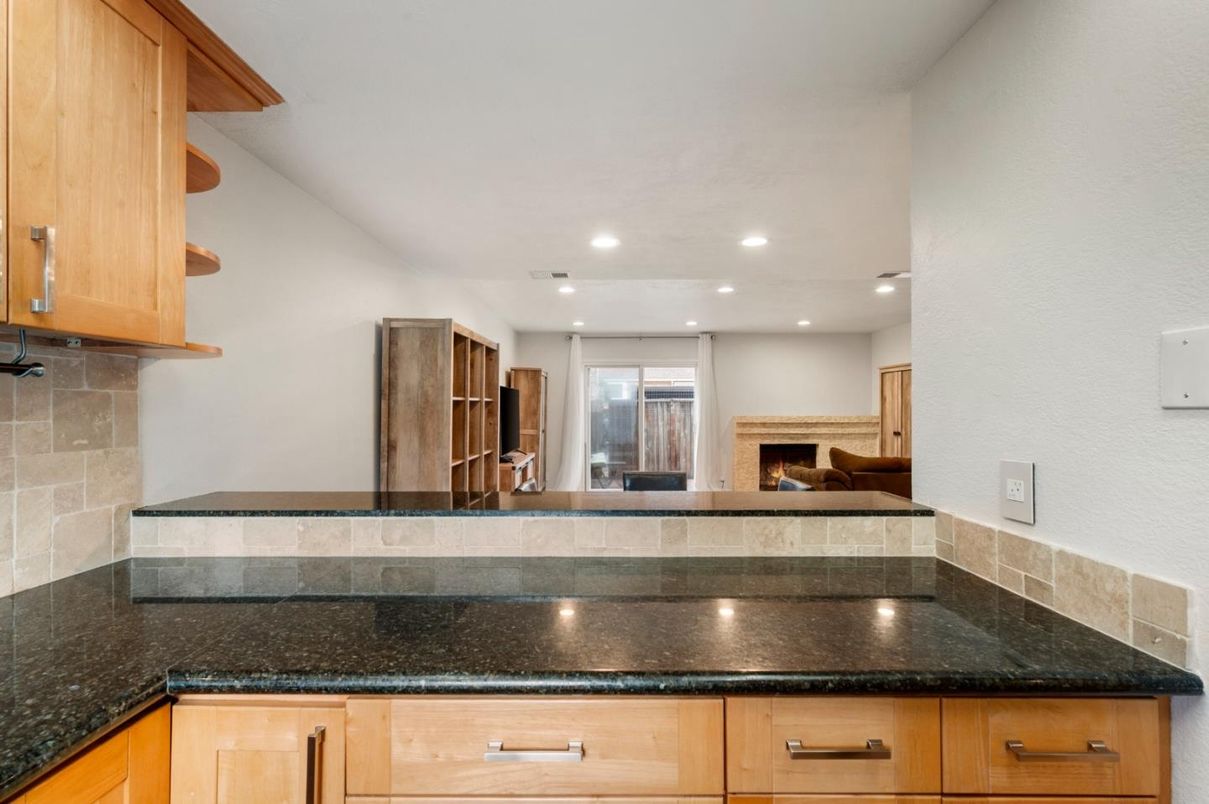 Fireplace, Interior, Recessed Lighting