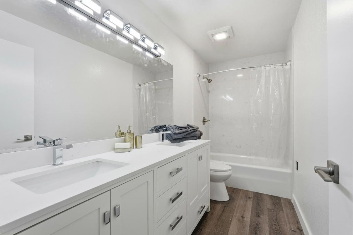Bathroom, Dual Sink Vanities, Interior, Wood Texture Flooring