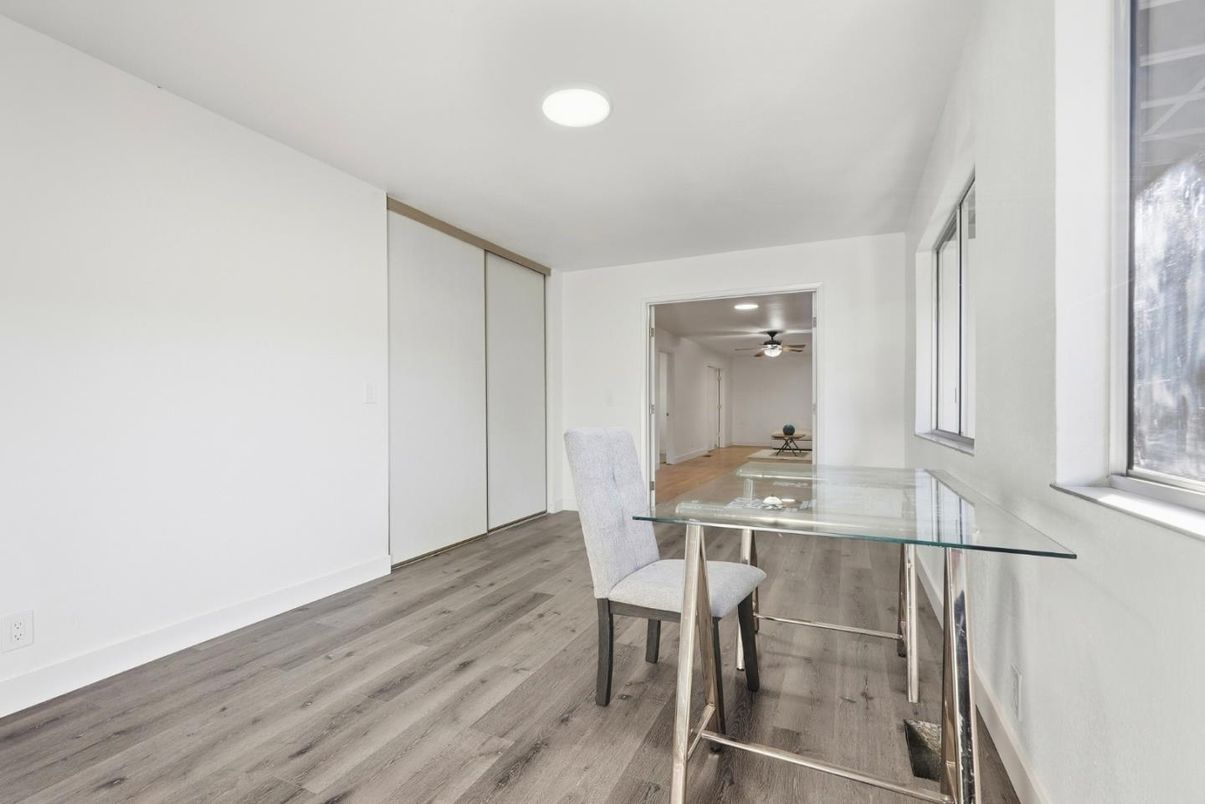 Home Office, Interior, Recessed Lighting, Wood Texture Flooring