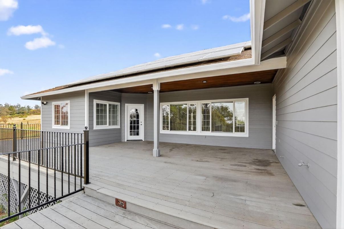 Exterior, Solar Panels