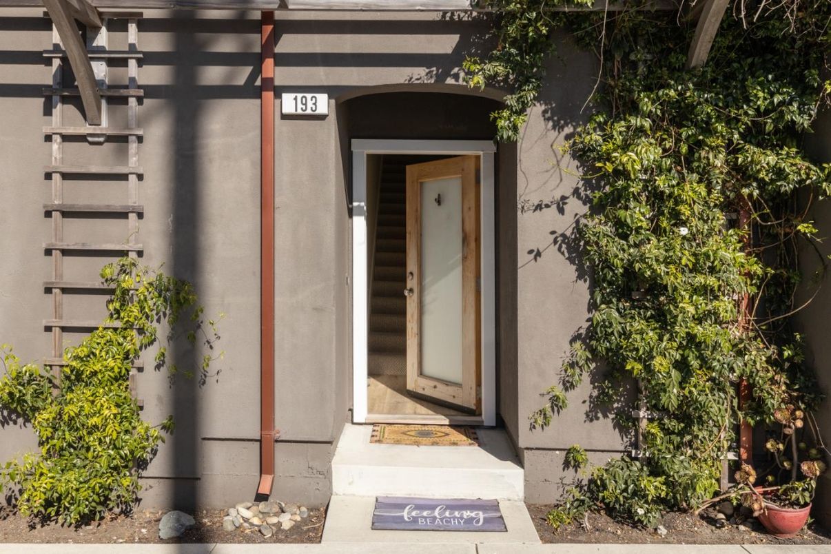 DE Listing image placeholder