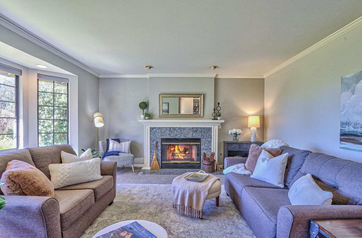 Fireplace, Interior, Living room