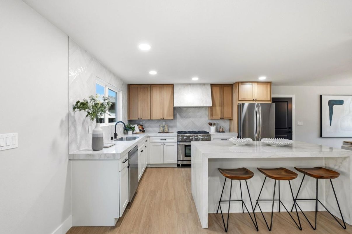 Interior, Kitchen, Recessed Lighting, Stainless Steel Appliances, Wood Texture Flooring