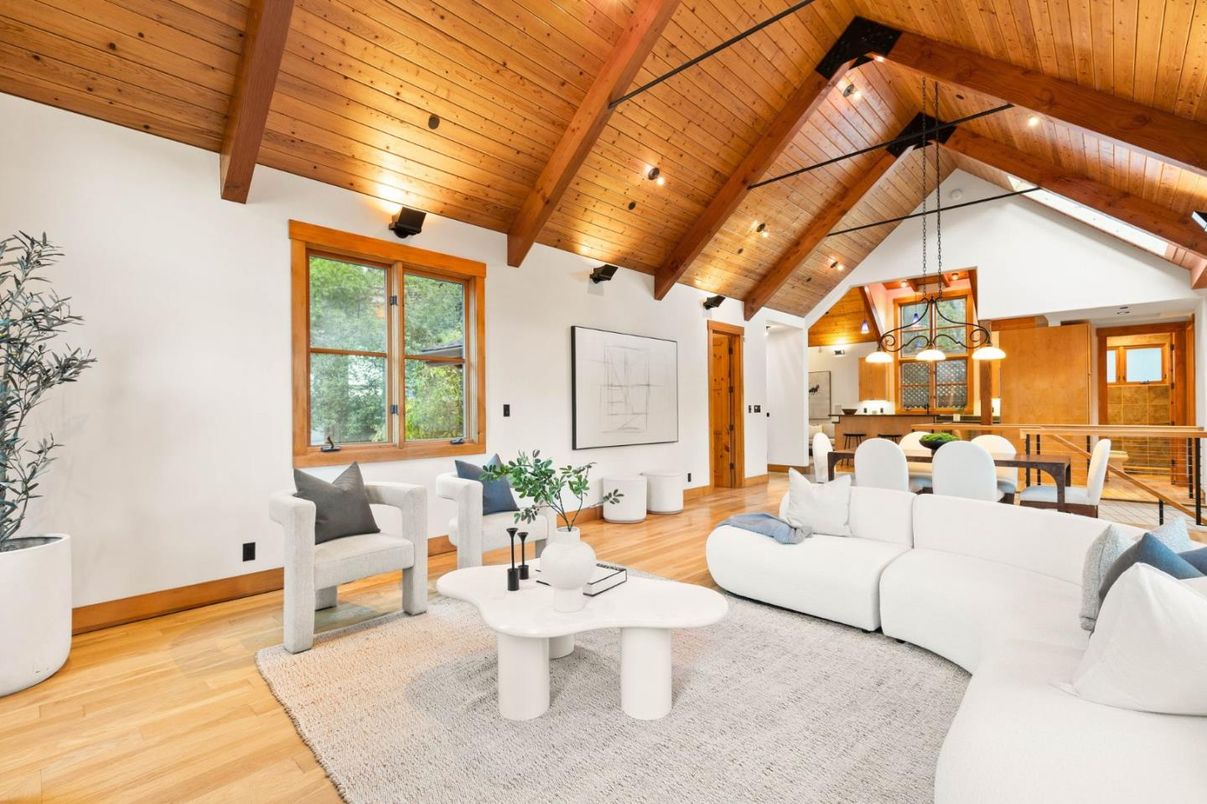 Dining room, Interior, Living room, Pendant Lights, Recessed Lighting, Wooden Beams, Wooden Ceilings, Wood Texture Flooring