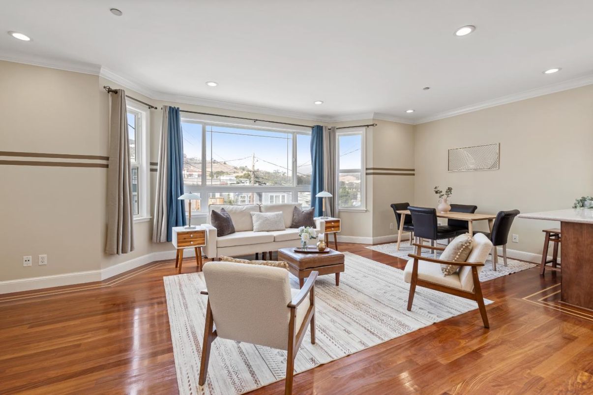Dining room, Interior, Living room, Recessed Lighting, Wood Texture Flooring
