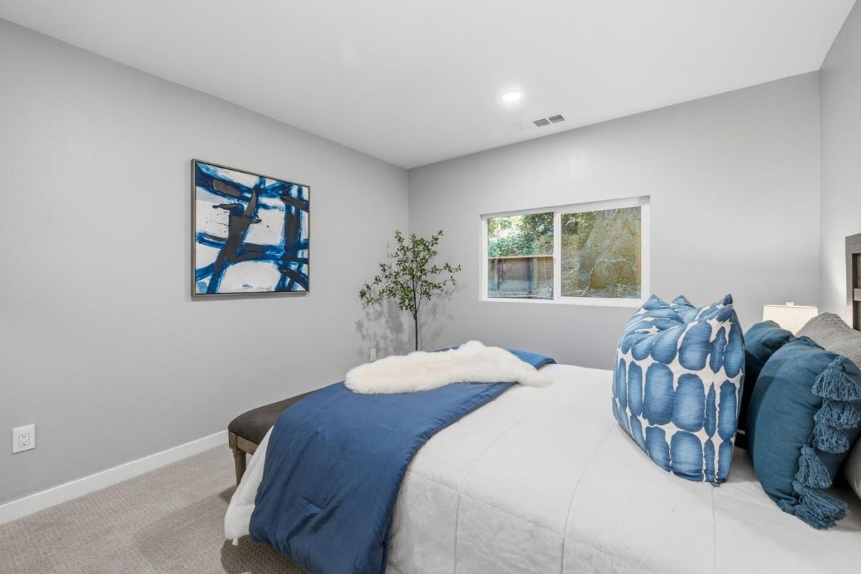 Bedroom, Interior, Recessed Lighting