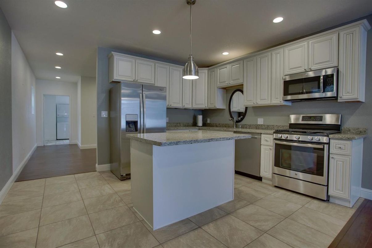 Interior, Kitchen, Pendant Lights, Recessed Lighting, Stainless Steel Appliances