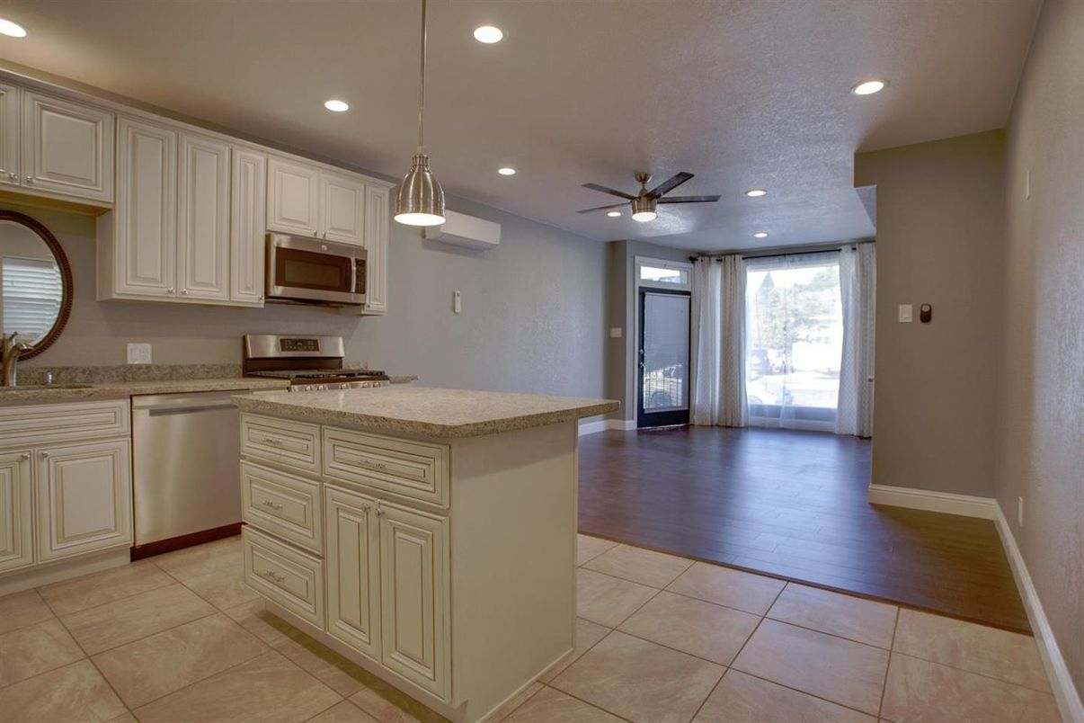 Interior, Kitchen, Pendant Lights, Recessed Lighting, Wood Texture Flooring