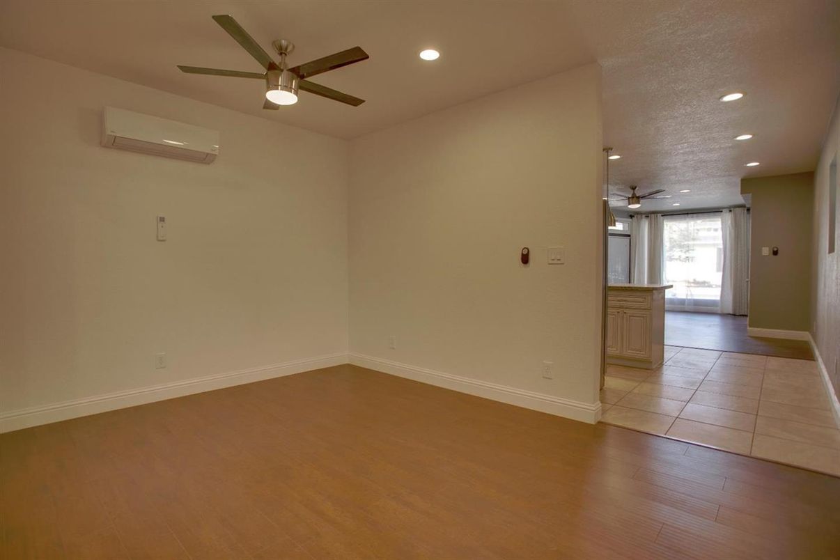 Empty room, Interior, Recessed Lighting, Wood Texture Flooring