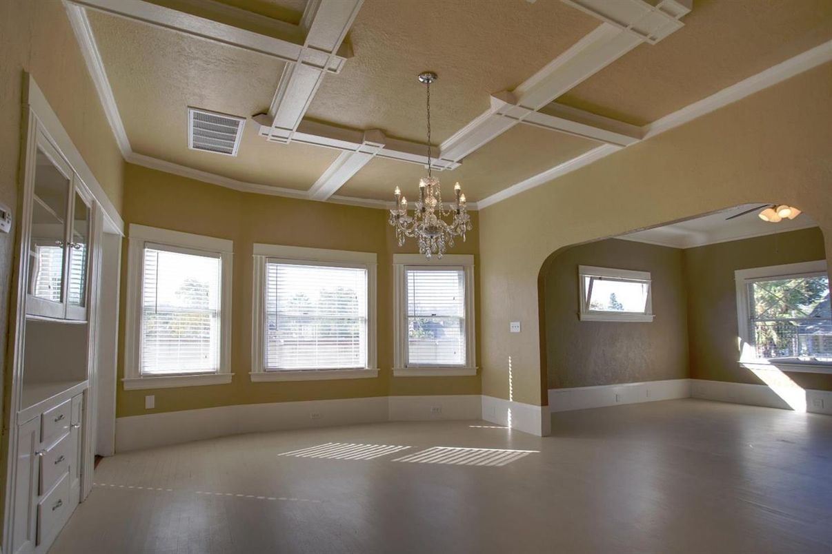 Chandelier, Empty room, Interior