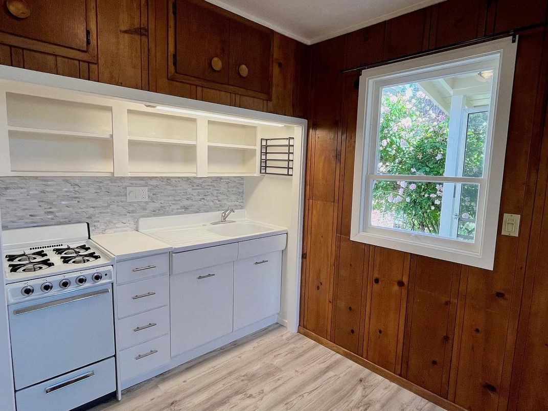 Interior, Kitchen, Wood Texture Flooring, Wooden Walls