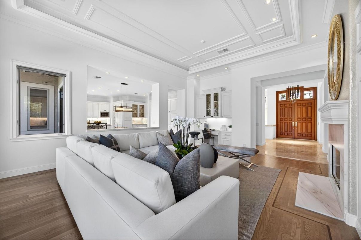 Fireplace, Interior, Kitchen, Living room, Pendant Lights, Recessed Lighting, Wood Texture Flooring