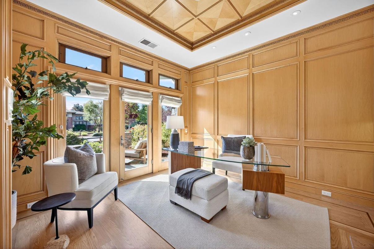 Interior, Recessed Lighting, Wood Texture Flooring, Wooden Walls