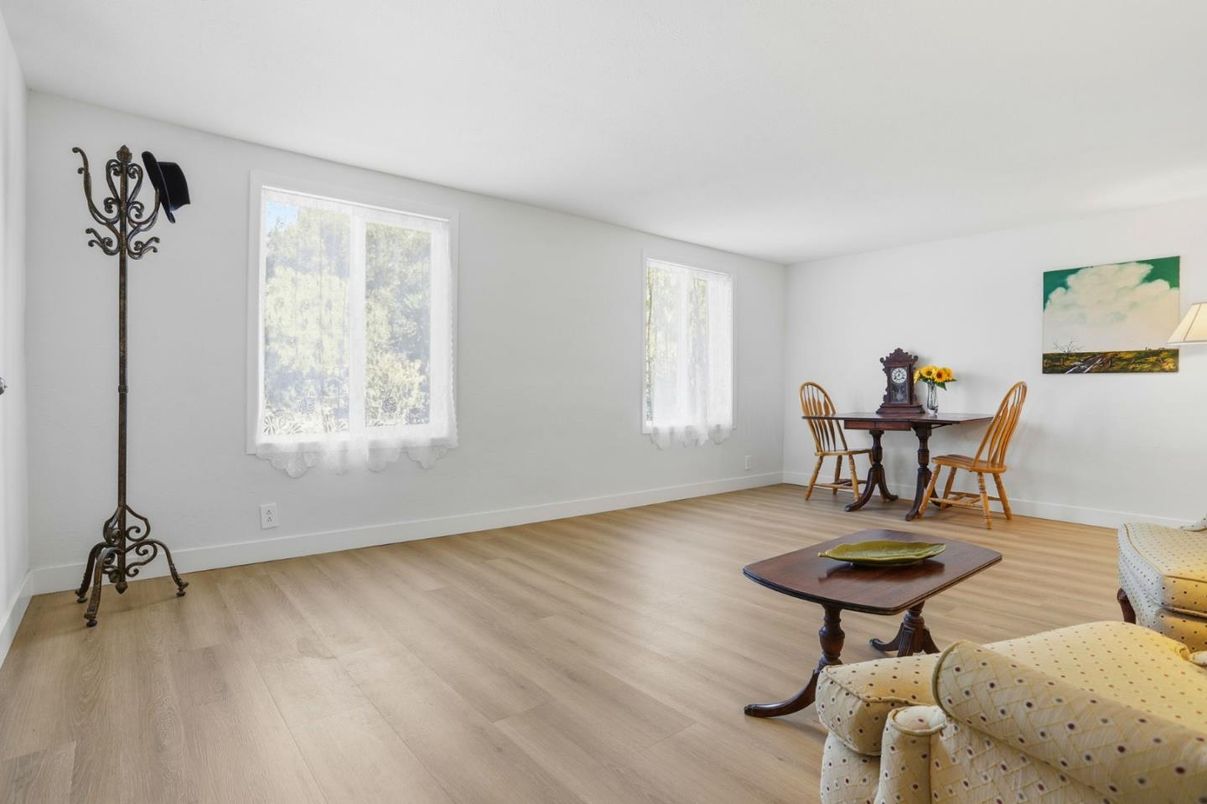 Dining room, Interior, Wood Texture Flooring
