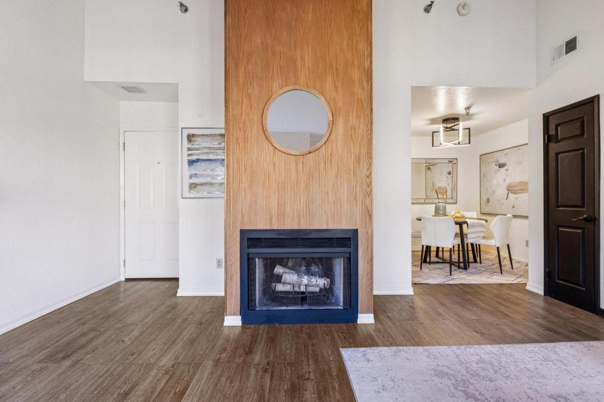 Chandelier, Dining room, Fireplace, Interior, Wood Texture Flooring