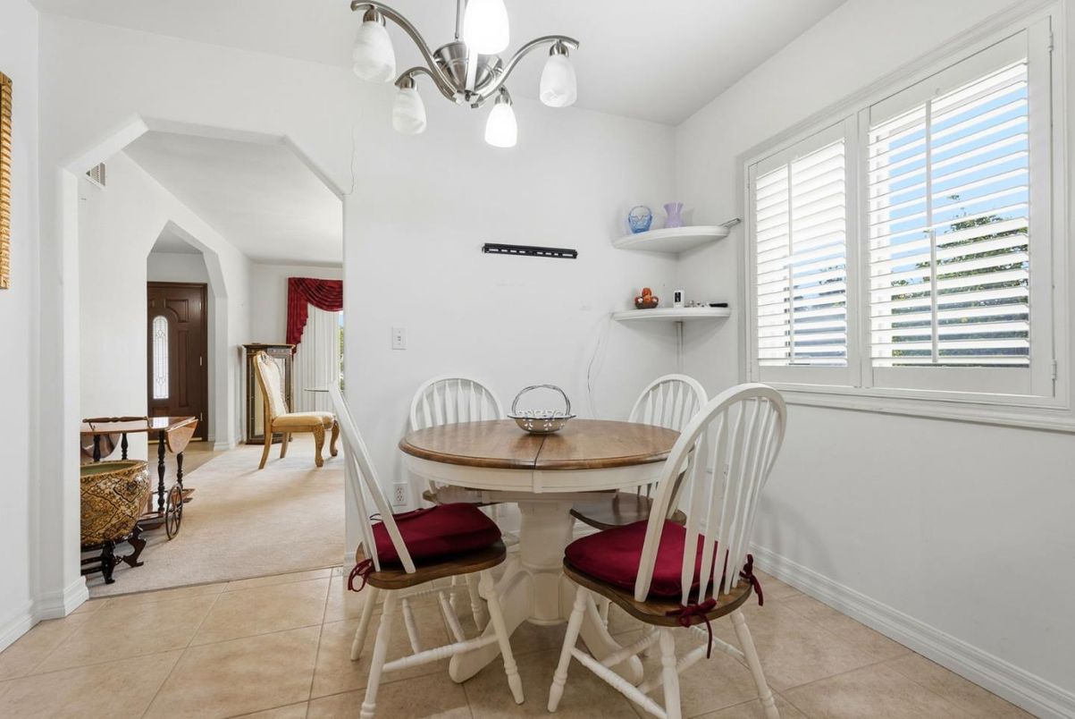 Dining room, Interior, Pendant Lights