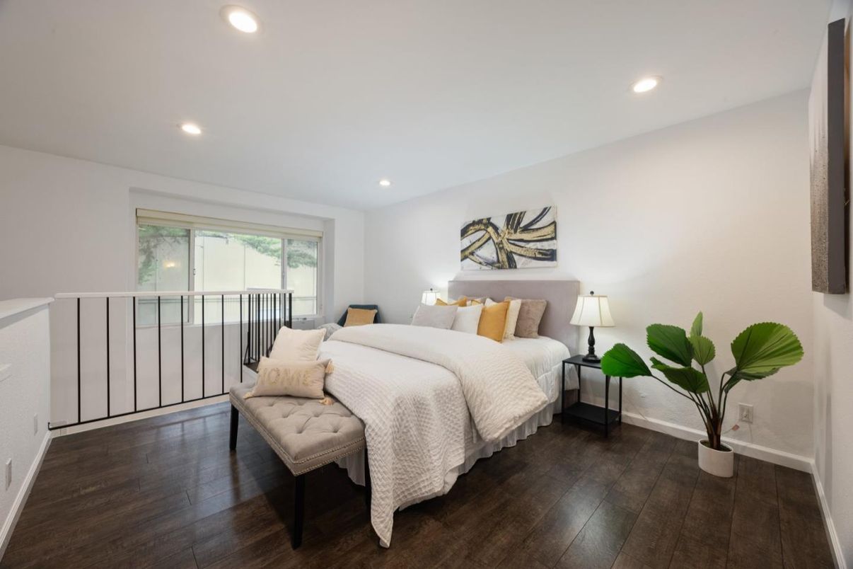 Bedroom, Interior, Recessed Lighting, Wood Texture Flooring