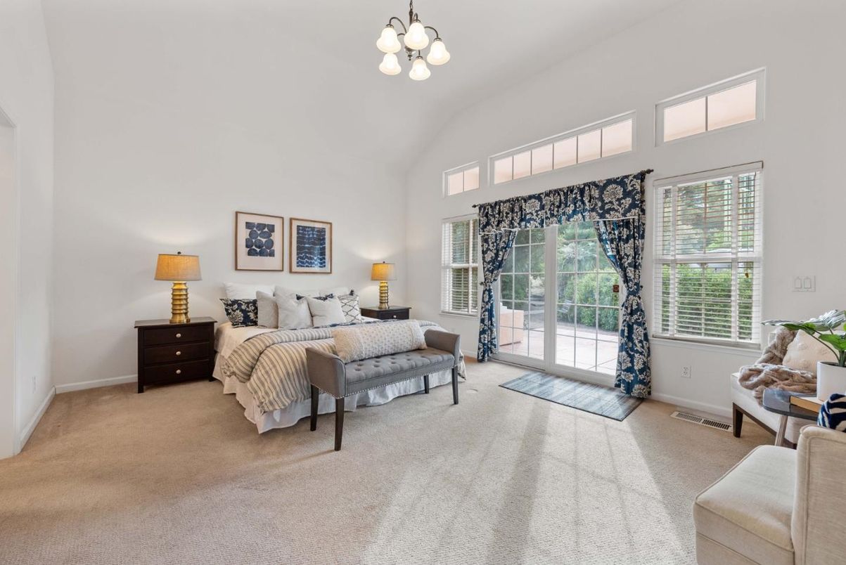 Bedroom, Interior, Pendant Lights
