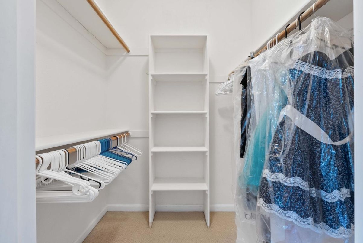 Interior, Walk-in Closets