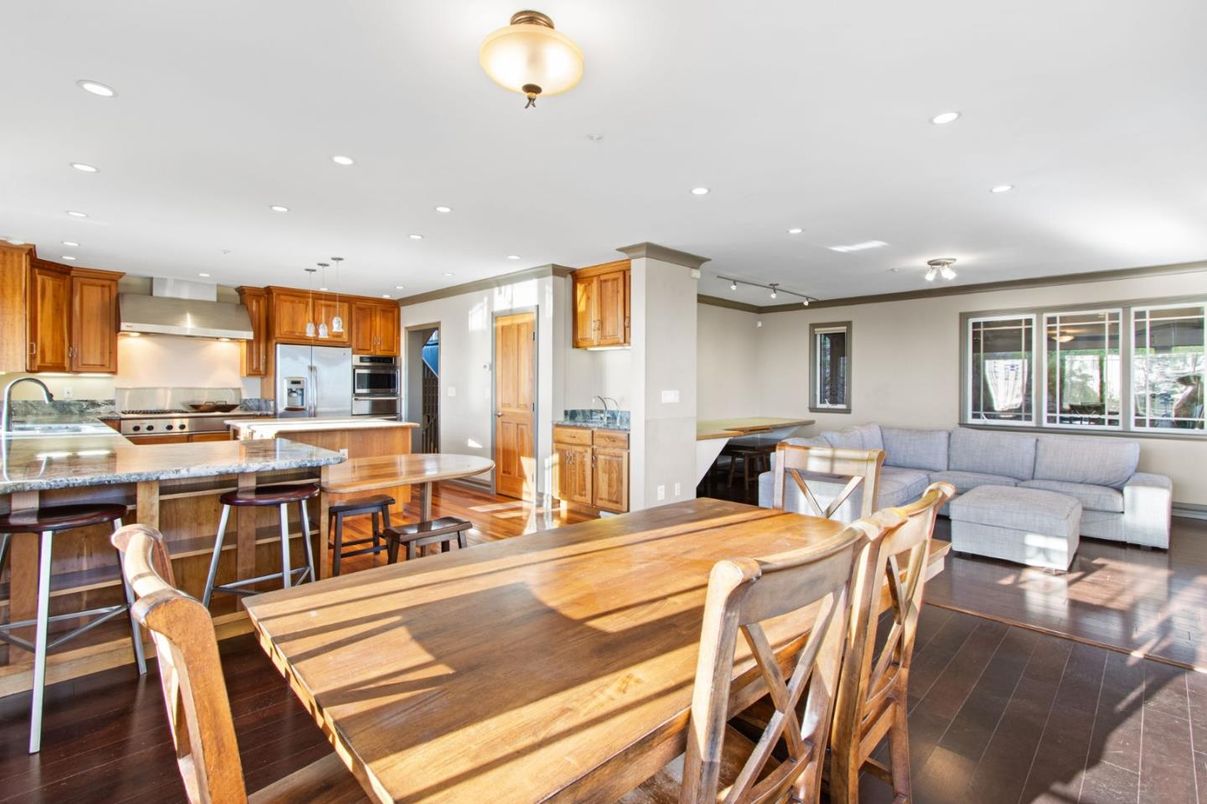 Dining room, Interior, Kitchen, Living room, Recessed Lighting, Stainless Steel Appliances, Wood Texture Flooring