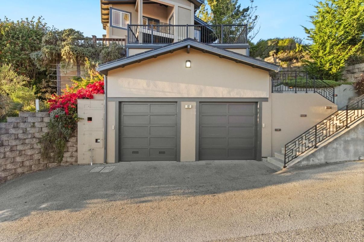 Detached Garage, Exterior
