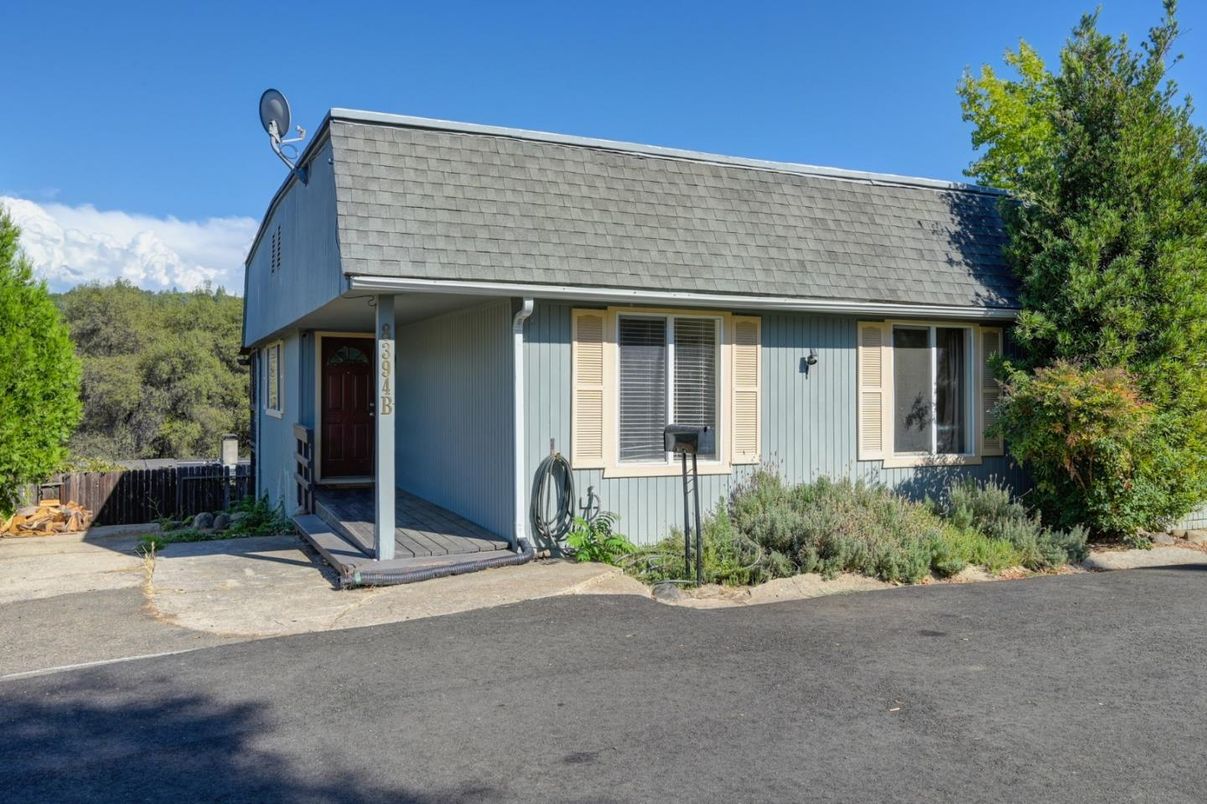 Exterior, Facade, Cape Cod