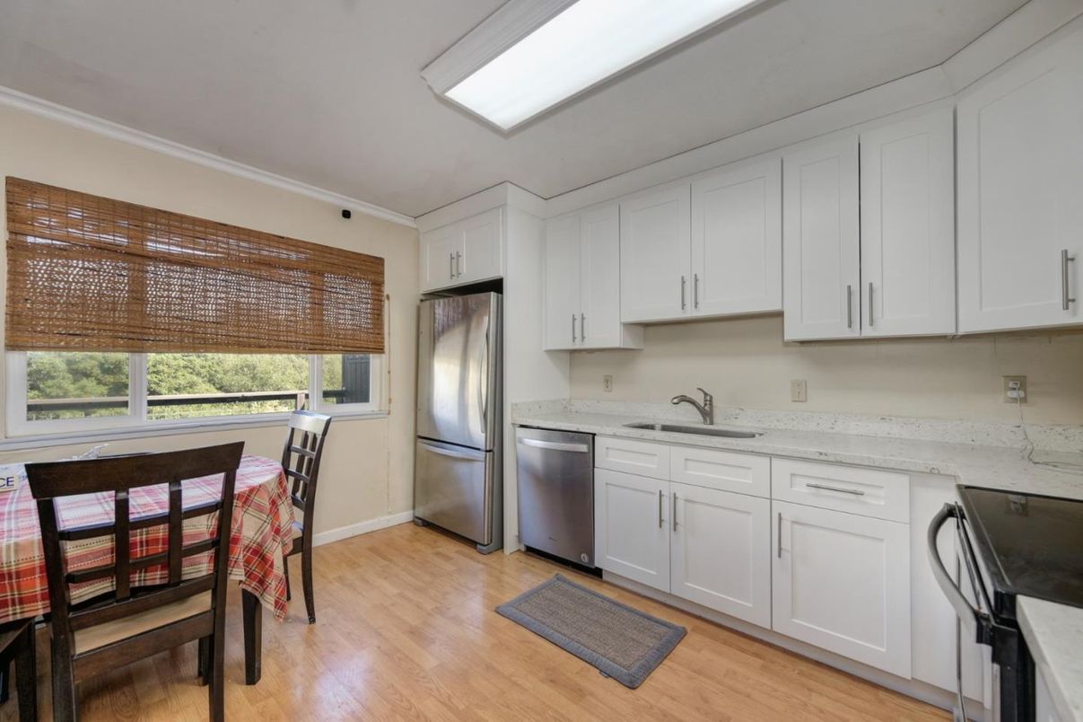Dining room, Interior, Kitchen, Stainless Steel Appliances, Wood Texture Flooring