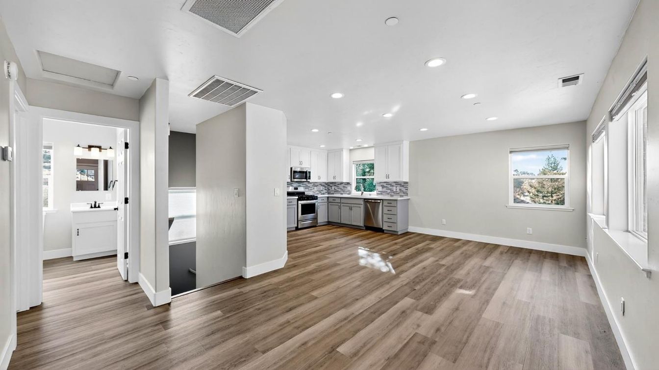 Interior, Kitchen, Recessed Lighting, Wood Texture Flooring