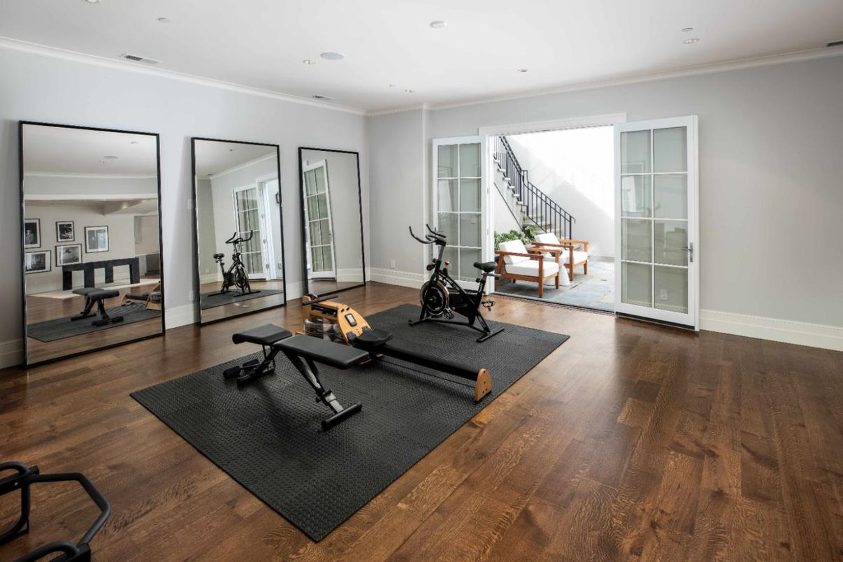 Fitness Equipment, Interior, Recessed Lighting, Wood Texture Flooring