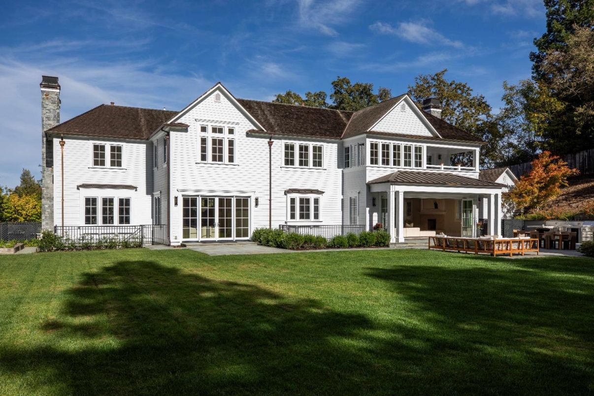 Backyard, Exterior, Facade, Farmhouse